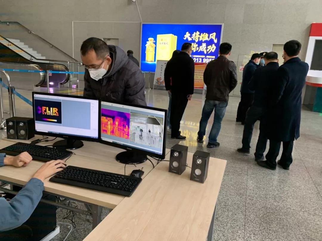 FLIR红外热成像仪在地铁站