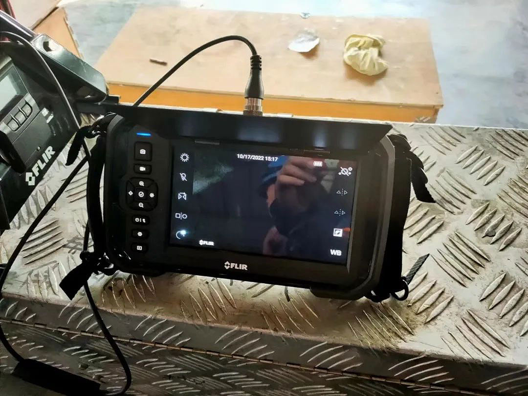 电厂使用FLIR VS80工业内窥镜检测实拍图